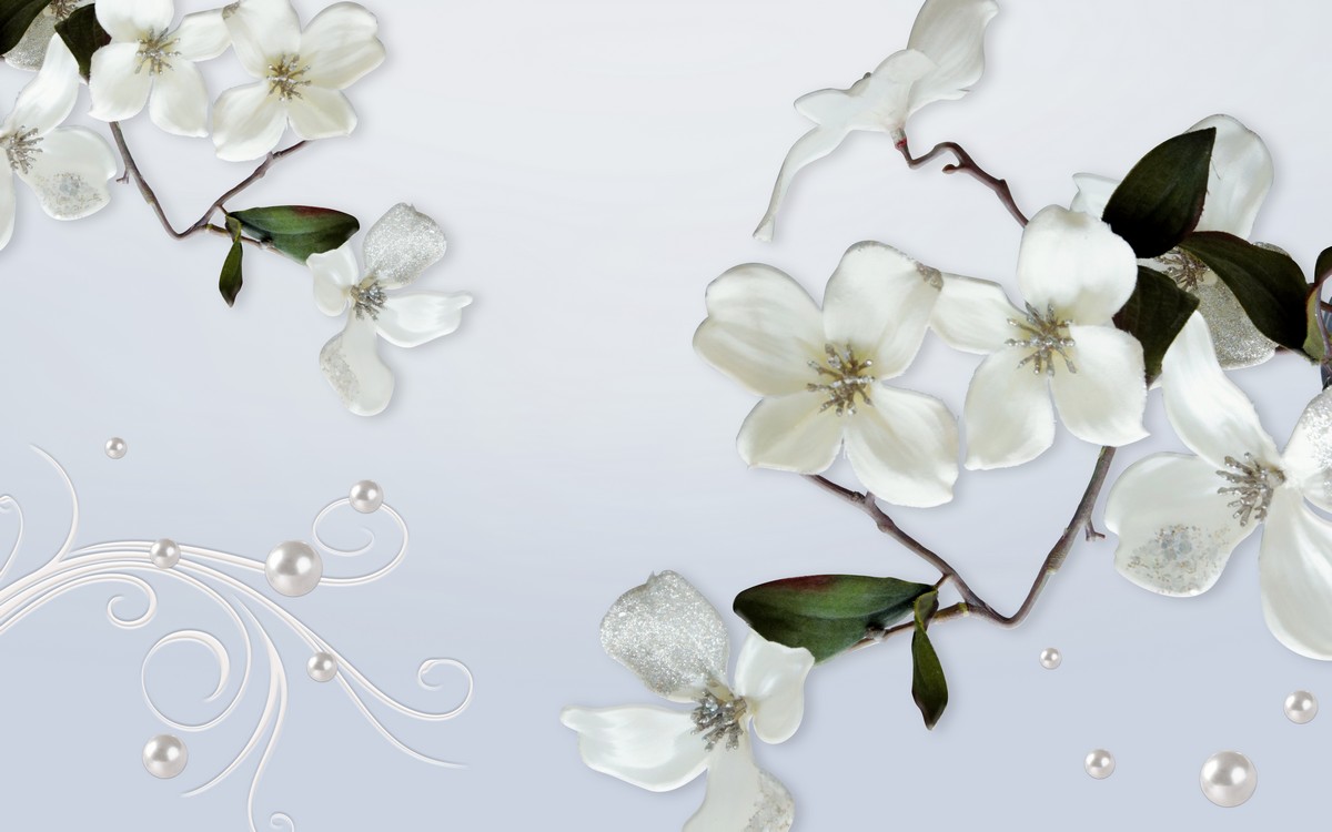 Белые цветы с жемчугом